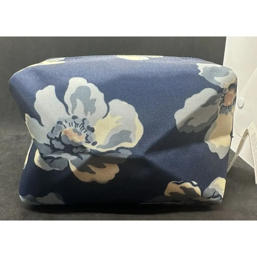 Catch Kidston Make Up Travel Pouch Blue W/Floral Pattern Folds‎ Flat For Storage